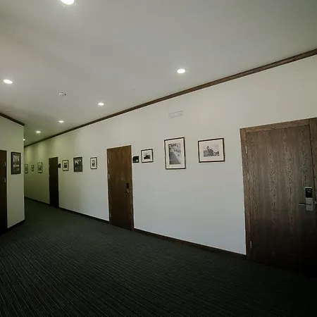 Отель Huston Хуст