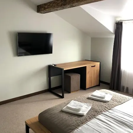Huston Hotel Khoust