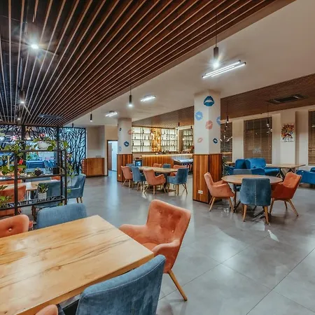 מלון Huston חוסט