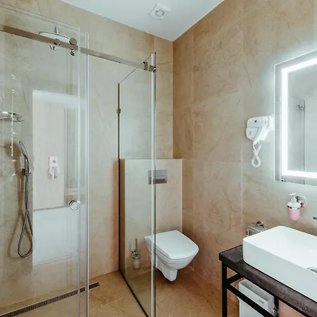 Отель Huston Хуст