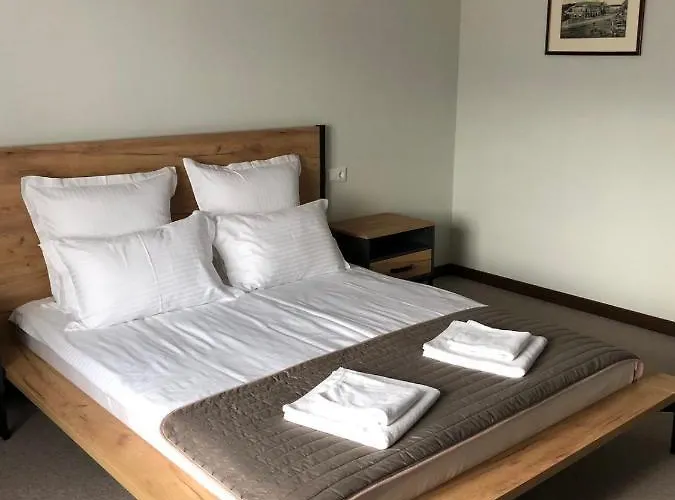 Hotel Huston *